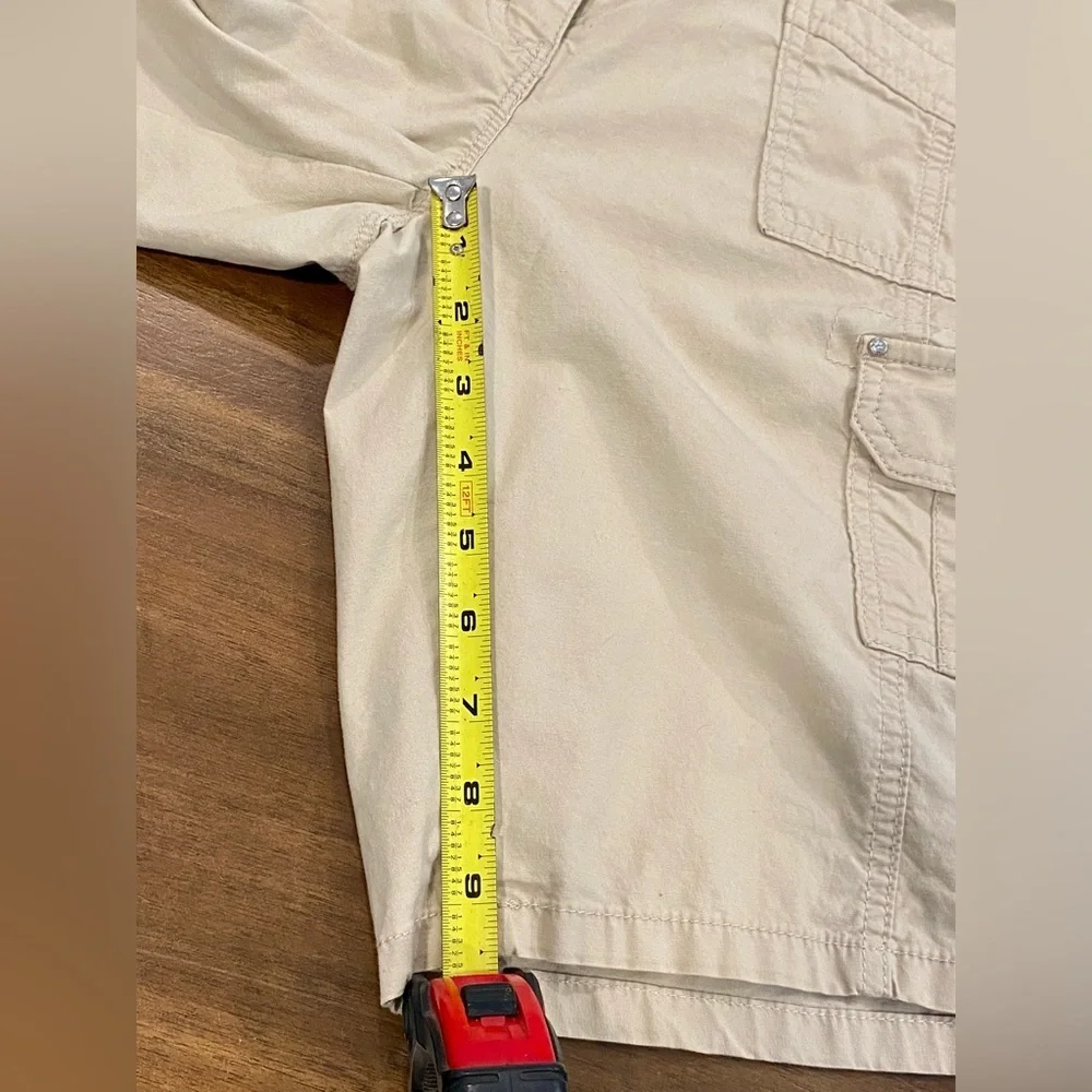 White House Black Market Khaki Jewel Cargo Shorts Size 00